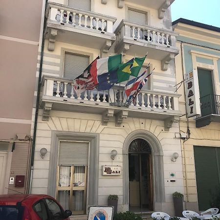 Hotel Bali Viareggio Exteriér fotografie